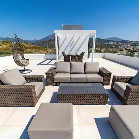 Luxury Mbh
