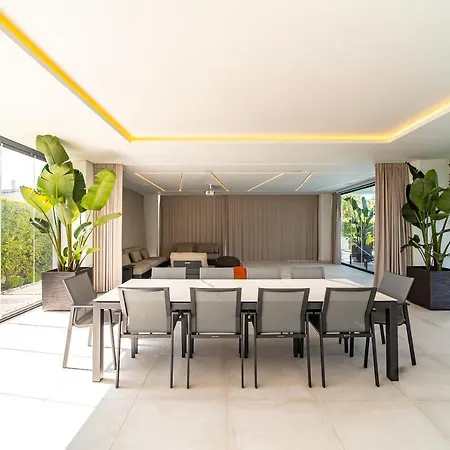 Luxury Mbh فيلة *