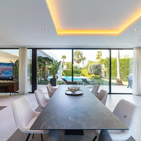 Luxury Mbh Villa